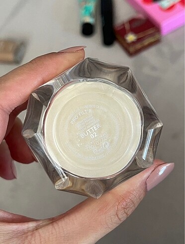 Fenty Beauty Fenty Beauty Butter Toz pudra