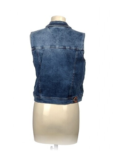 40 Beden PreLoved Yelek %70 İndirimli.