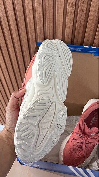 Adidas Ozweego