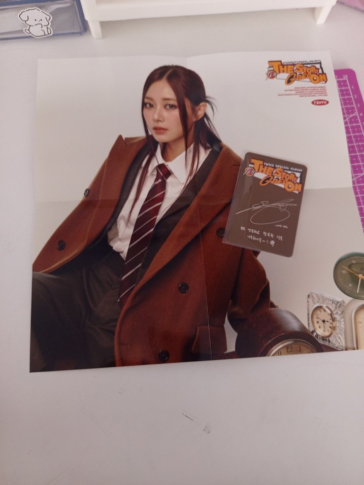 THE STORY GOES ON TZUYU orijinal album photocard/Poster. - Görsel 2