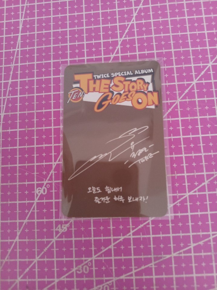 THE STORY GOES ON Jeongyoung orjinal album pc satılıktır. - Görsel 2