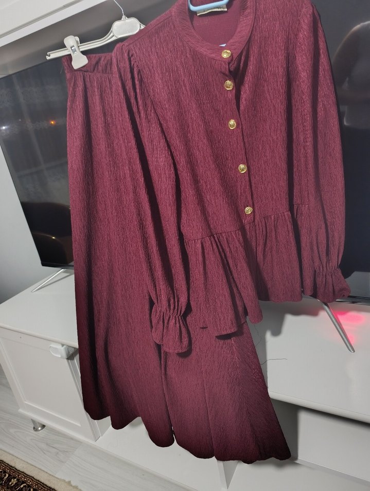 Bordo Düğmeli hamile Bluzu - Görsel 2