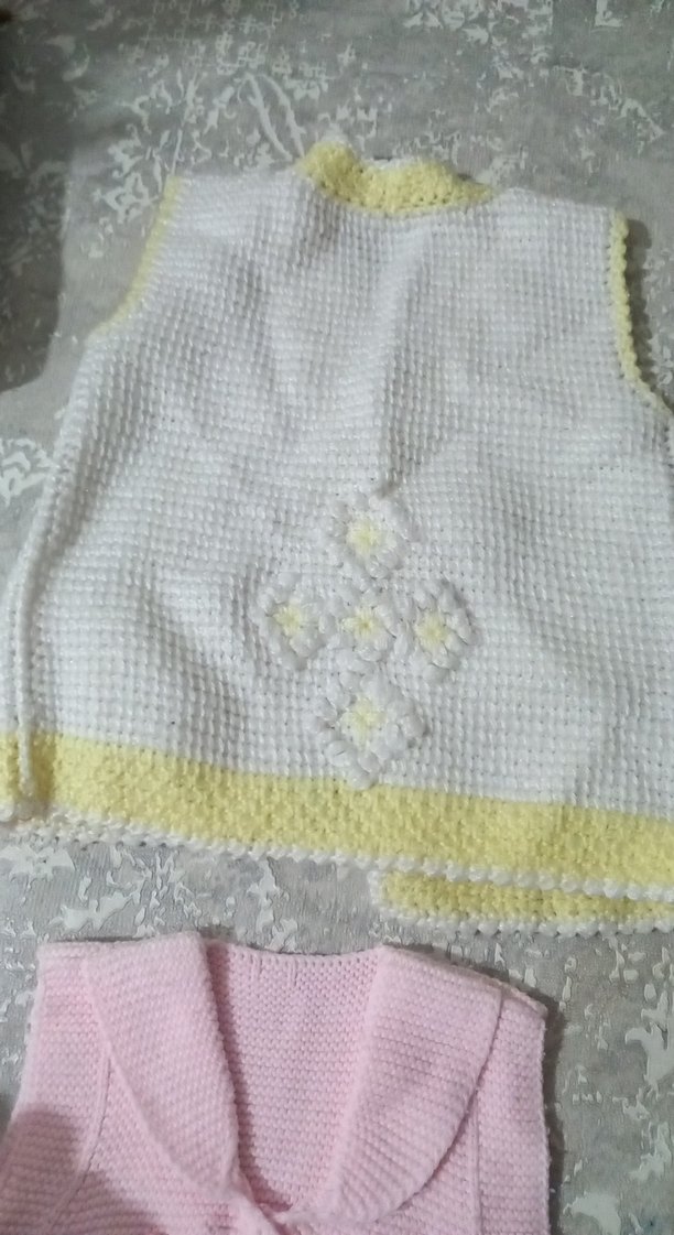 Kız Çocuk Sarı Beyaz Nakışlı Örgü Süveter - Görsel 2