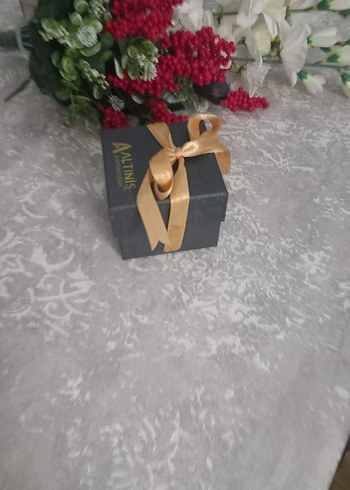 Altın Renkli Kadın Kol Düğmesi Hediyesi - Görsel 2