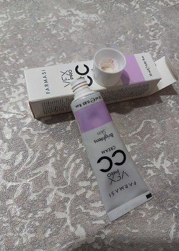 Farmasi CC Krem Beyaz-Gri Ambalaj - Görsel 2