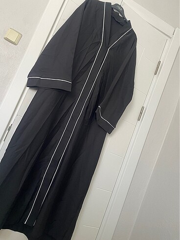 44 Beden siyah Renk Lemaye biyeli abaya