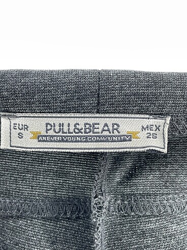 s Beden gri Renk Pull and Bear Düz Kesim %70 İndirimli.