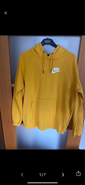 Nike sweatshirt