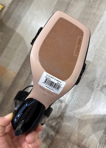 36 Beden siyah Renk Nine West Siyah Yılan Desenli Topuklu Ayakkabı