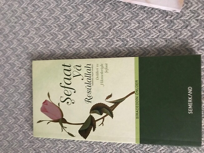 Dini kitap