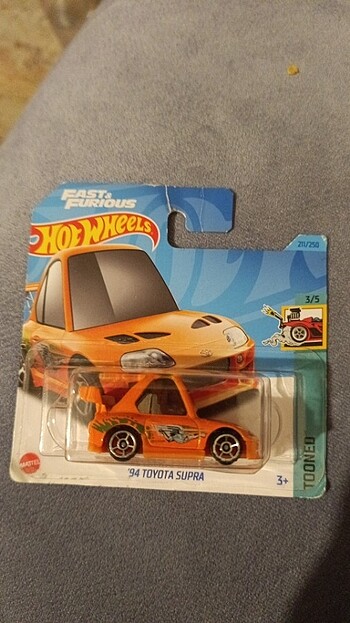 Hot WHEELS 94 Toyota Supra 