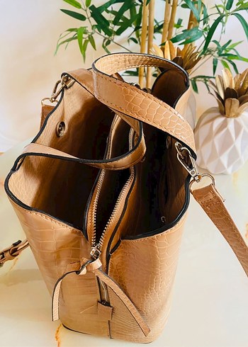 Stradivarius Bej Yılan Desenli Deri Kadın Çanta - Görsel 6