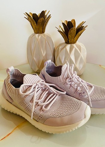 Oysho Mor Bağcıklı Kadın Spor Ayakkabı - Görsel 2