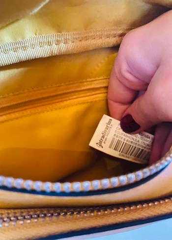 Stradivarius Sarı Deri Kemerli Kadın Bel Çantası - Görsel 3