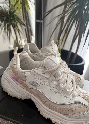 Skechers ürünü