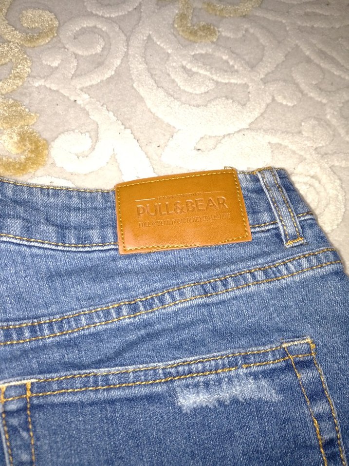 Düğmeli Açık Mavi Kadın Denim Mini Şort Pull&Bear - Görsel 4