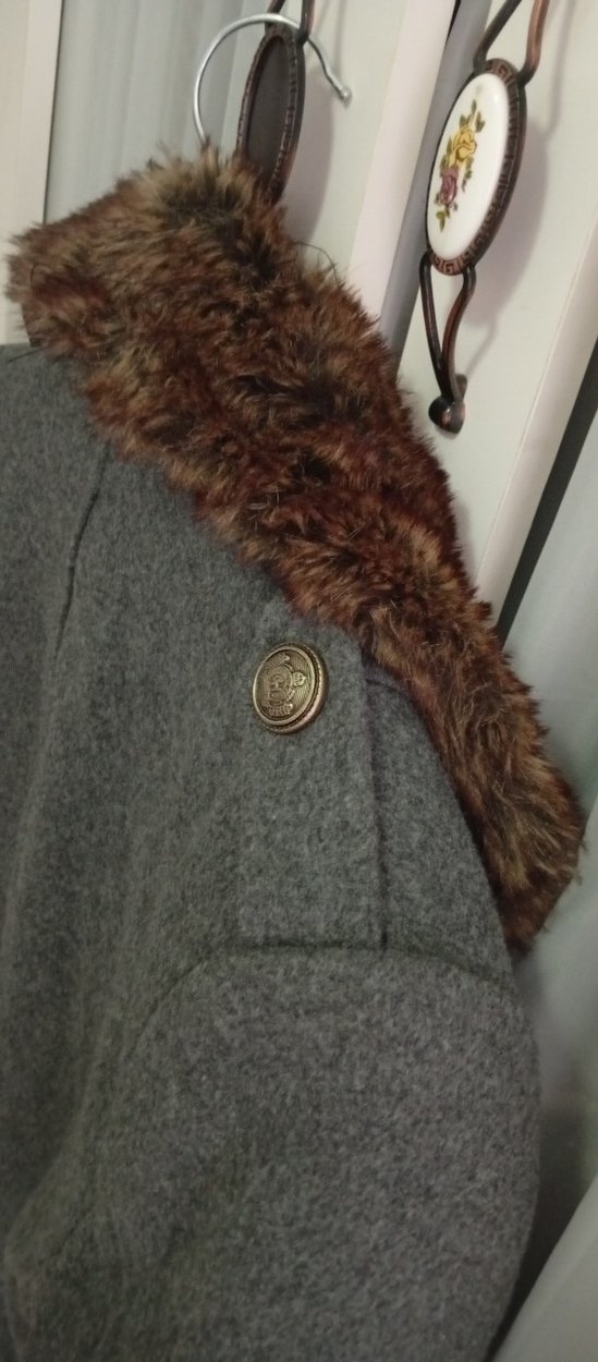 Kürk Detaylı Gri Midi Kaban - Görsel 4