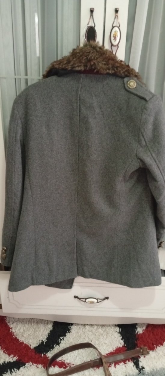 Kürk Detaylı Gri Midi Kaban - Görsel 2