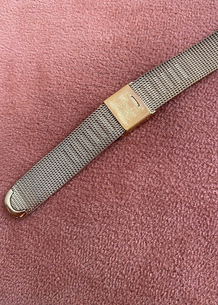 Lacoste altın rengi saat - Görsel 3