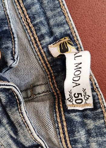 40 Beden Gri mavi tonlarinda Düğmeli Kadın Midi Denim Pantolon
