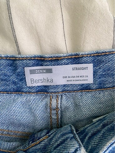 36 Beden bershka straight jean