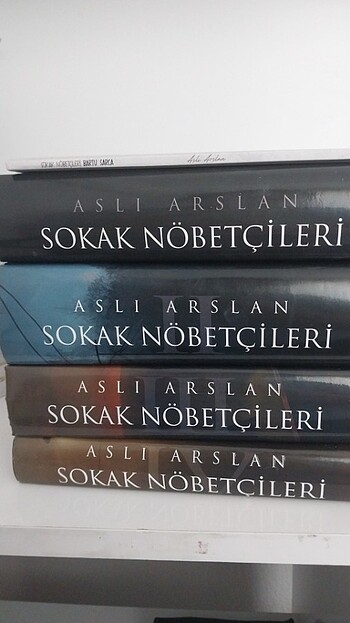 Sokak Nöbetçileri kitap