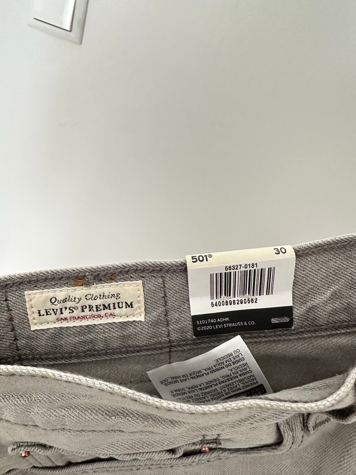 Levi's Gri Mini Denim Şort - Görsel 4