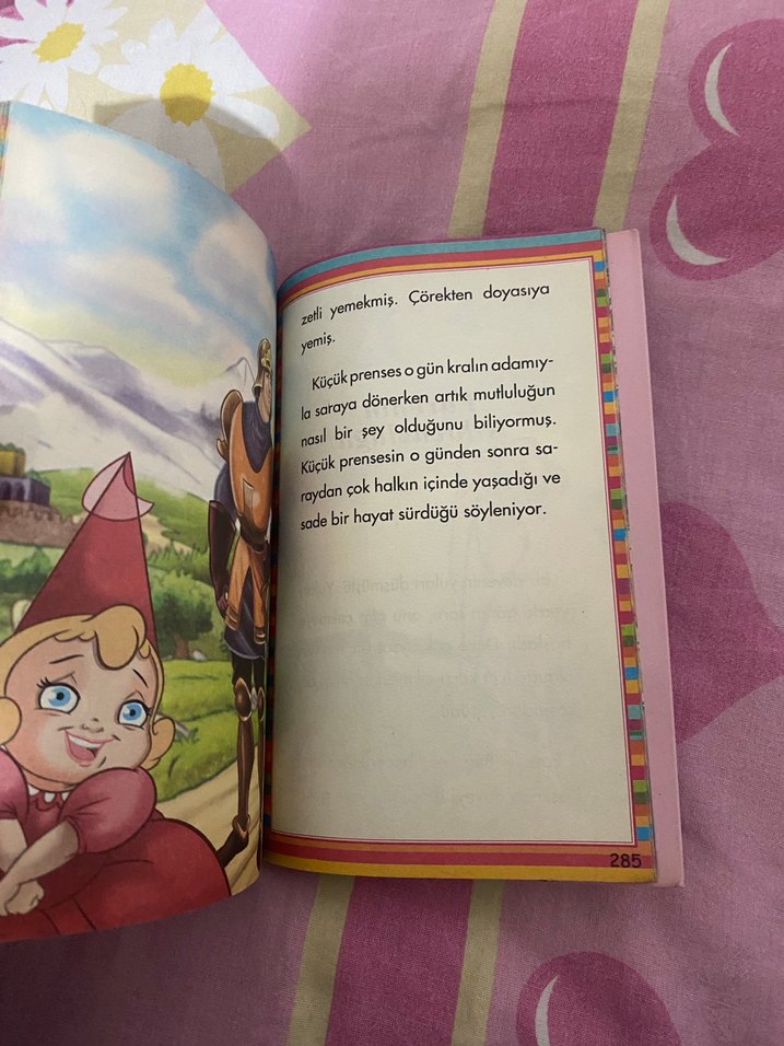 Vişne Kokulu Masallar - Çocuk Kitabı - Görsel 2