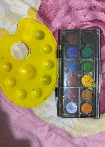 Çok Renkli Suluboya Boya Seti ve Palet - Görsel 2