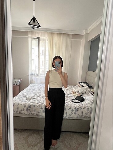 Zara bej triko crop üst