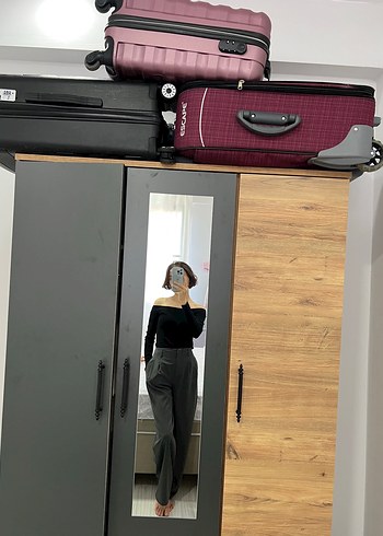 xs Beden Omuzları açık triko bluz