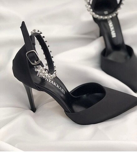 39 Beden siyah Renk Nayan Siyah Saten Topuklu Taşlı 10cm Stiletto