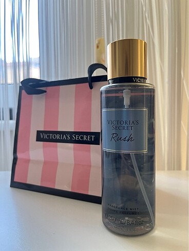 Victoria's Secret Rush Vücut Spreyi