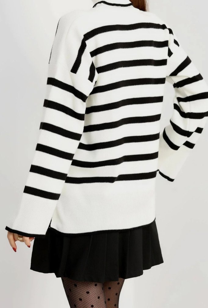 Siyah Beyaz Çizgili Kadın Triko Kazak - Görsel 3