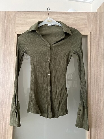 xs Beden haki Renk BERSHKA gömlek