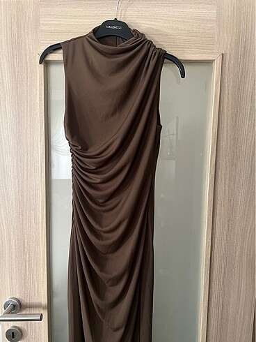 xs Beden Zara midi elbise
