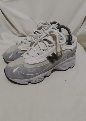 New Balance 38