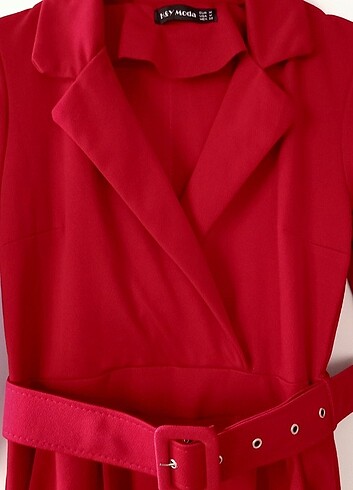 Kırmızı tulum - Görsel 3