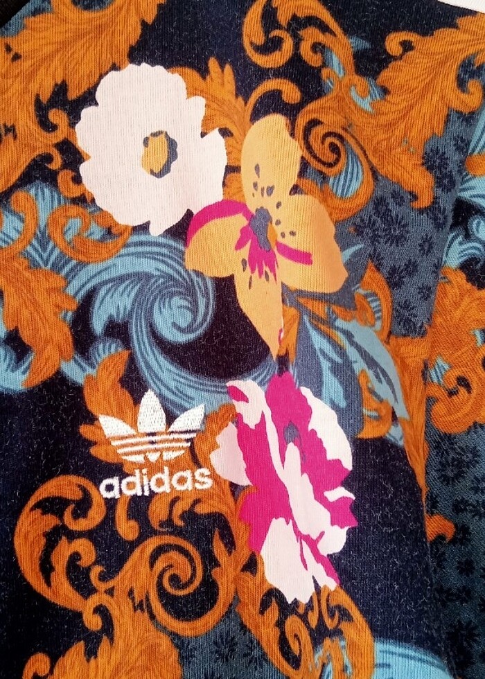 Adidas çiçek desenli tişört elbise  - Görsel 3