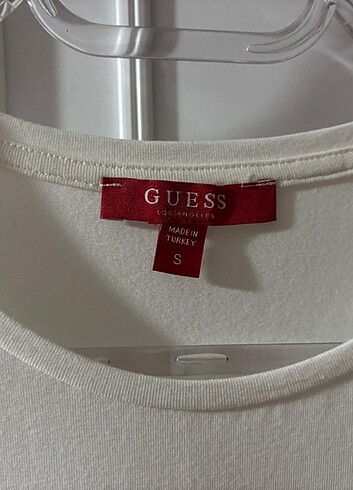 s Beden GUEES UZUNKOL TŞÖRT