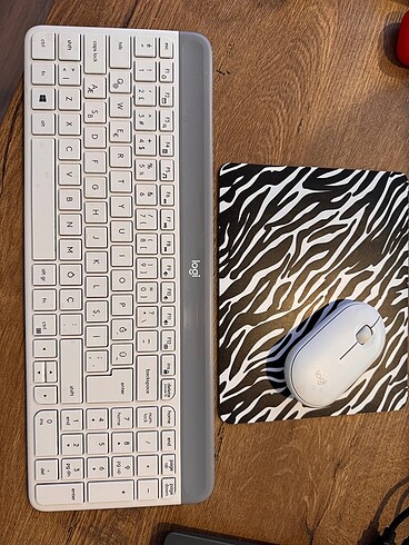 Logitech Mk470 kablosuz klavye set