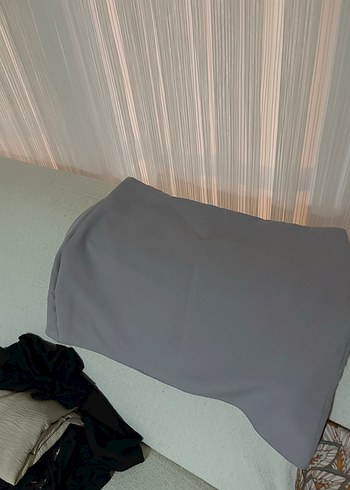 m Beden Gri Yandan Kesim Detaylı Mini Şort Etek