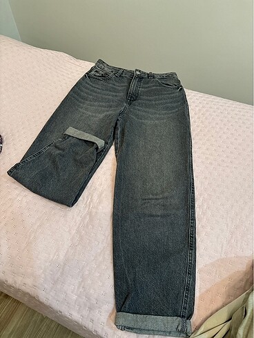 Pull and Bear gri jean