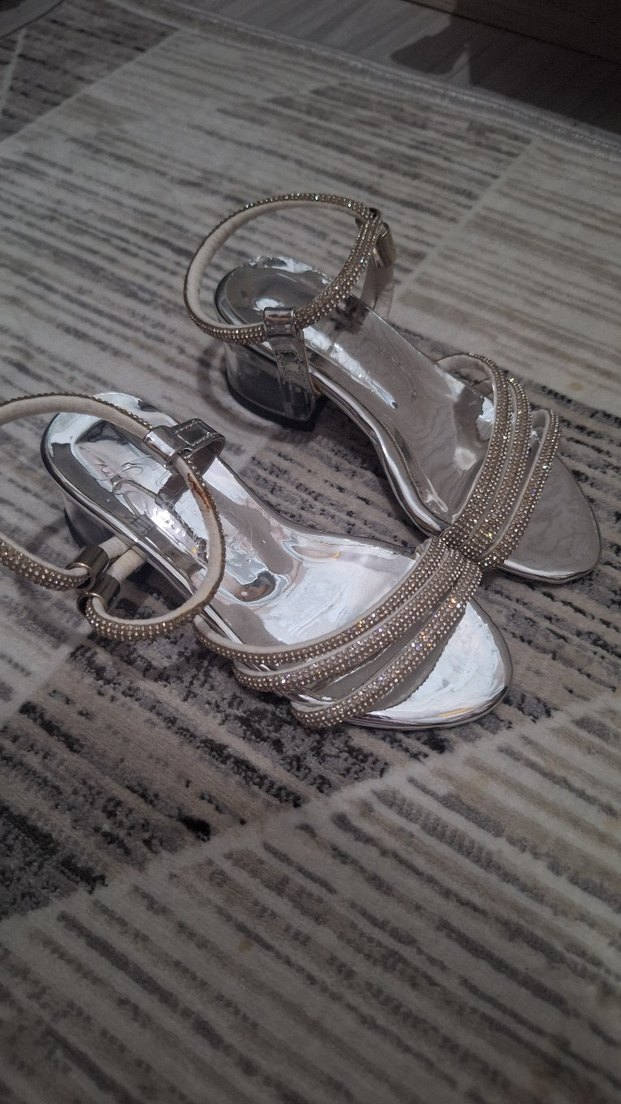 Dolgu Topuklu Çocuk Ayakkabı - Görsel 3