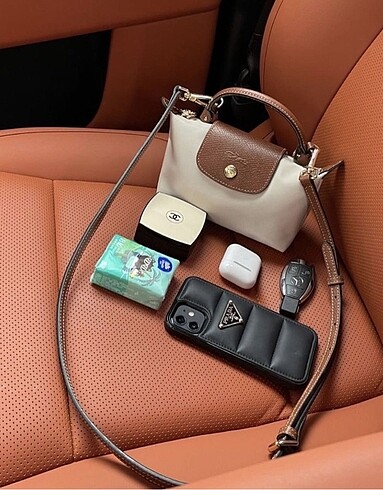 Longchamp la pliage krem canta