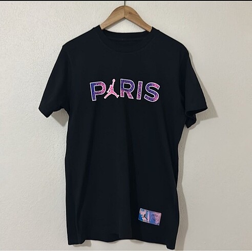 Nike paris tshirt