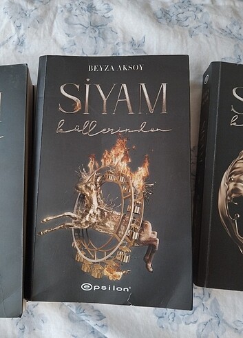 SİYAM BEYZA AKSOY 1 2 3. kitap 500 tl