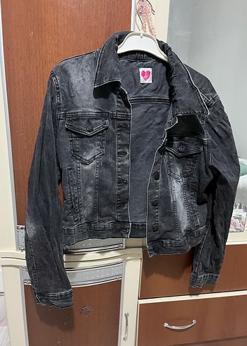 Gri Düğmeli Kadın Denim Ceket