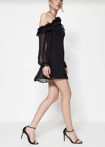 Boyundan Bağlamalı Mini Elbise - Görsel 2