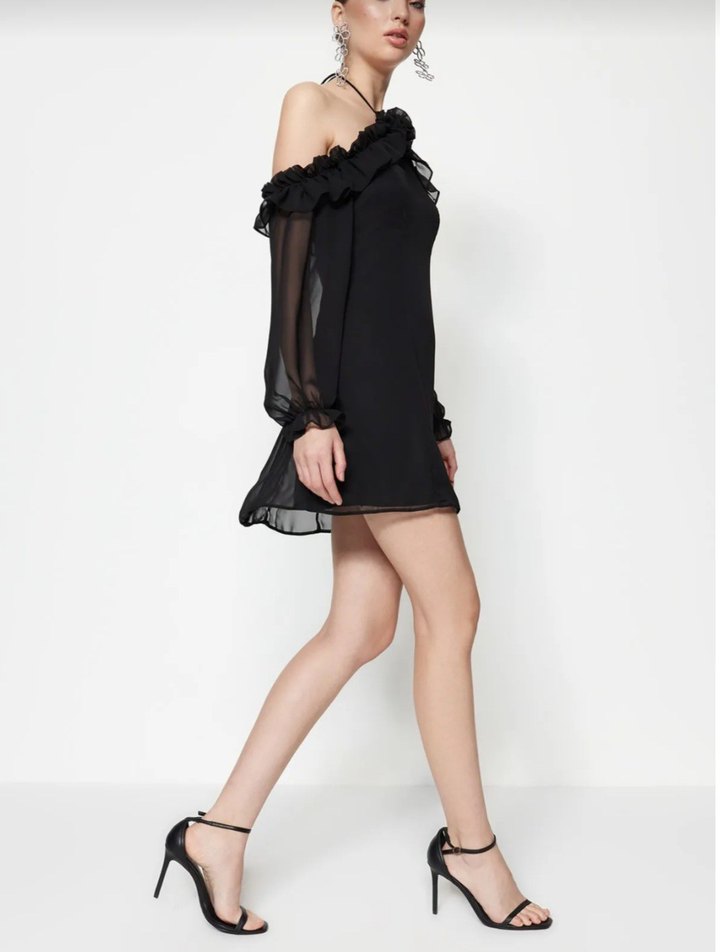 Boyundan Bağlamalı Mini Elbise - Görsel 2